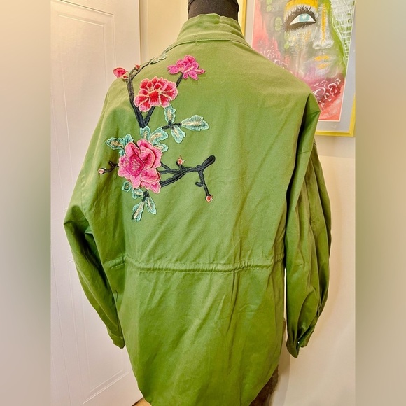 🆕RARE Cindy Kono embroidered army jacket, hidden zipper/snaps front 💚🦚🌺 NWOT - Picture 4 of 12